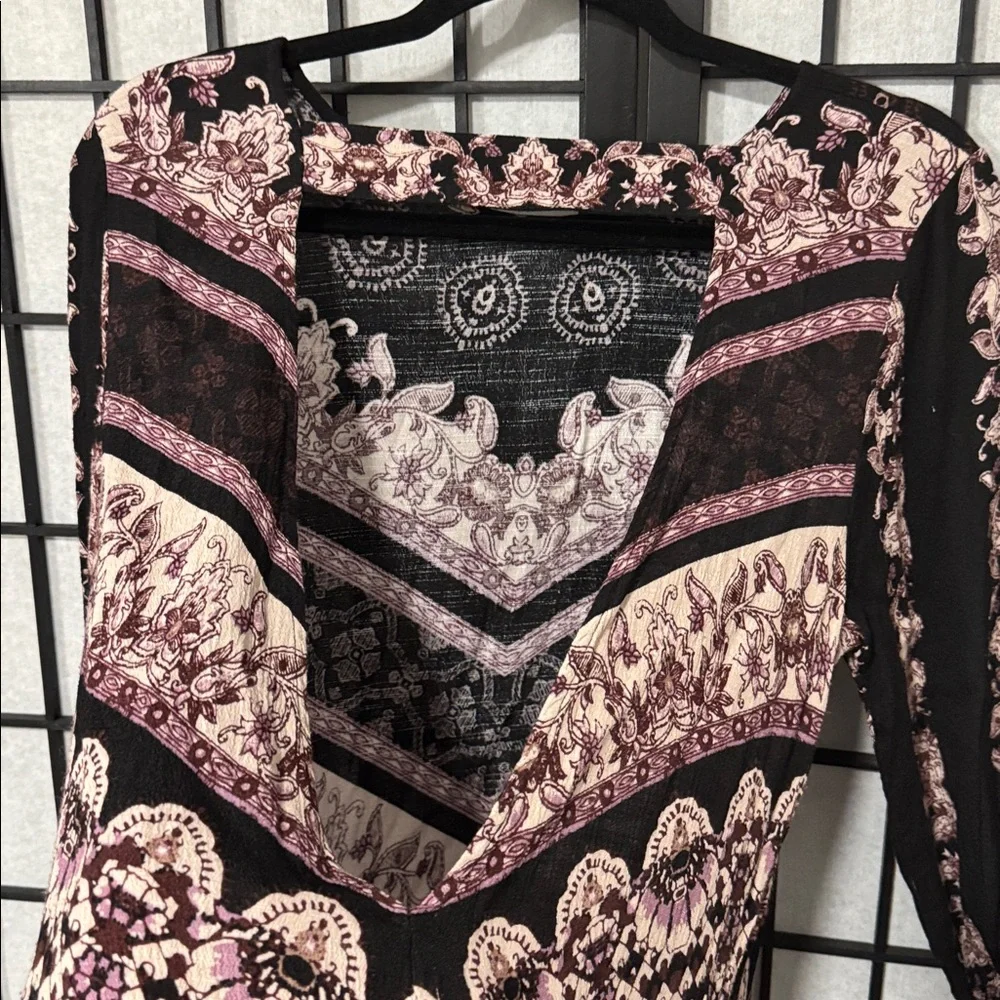 Free People M “Smooth Talker” Printed V-Back Tunic Top - Picture 7 of 8